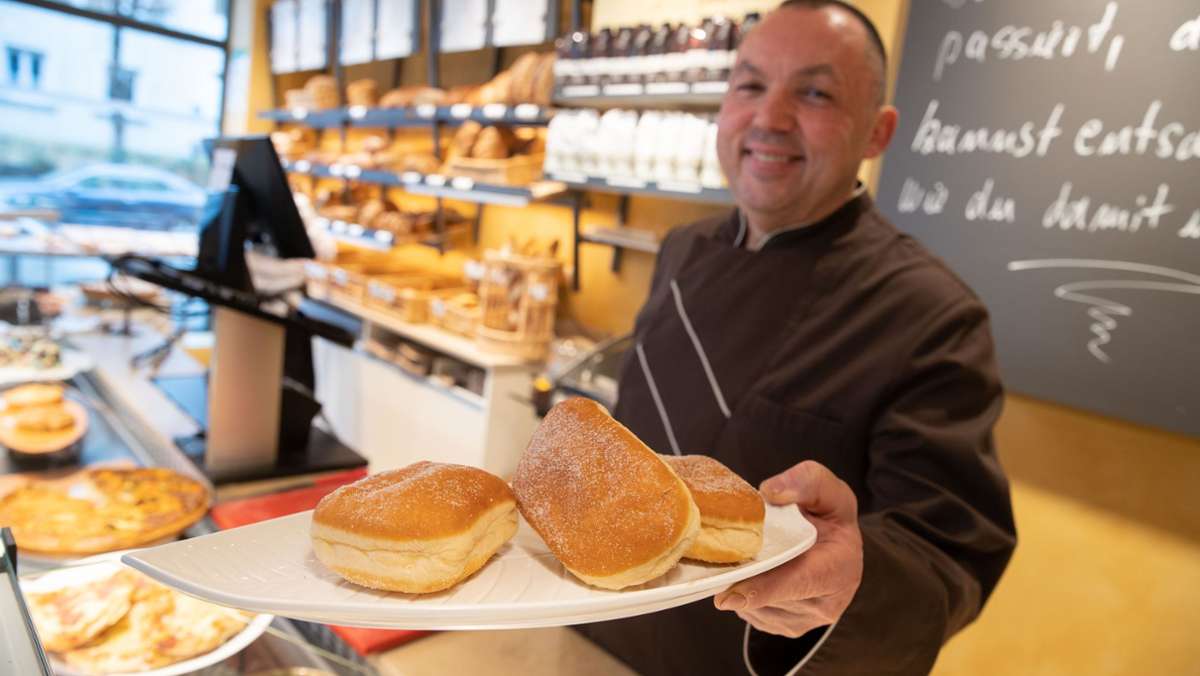 Bäckermeister Harald Dreßler erklärt:: Was macht ein Fasnetsküchle besonders?