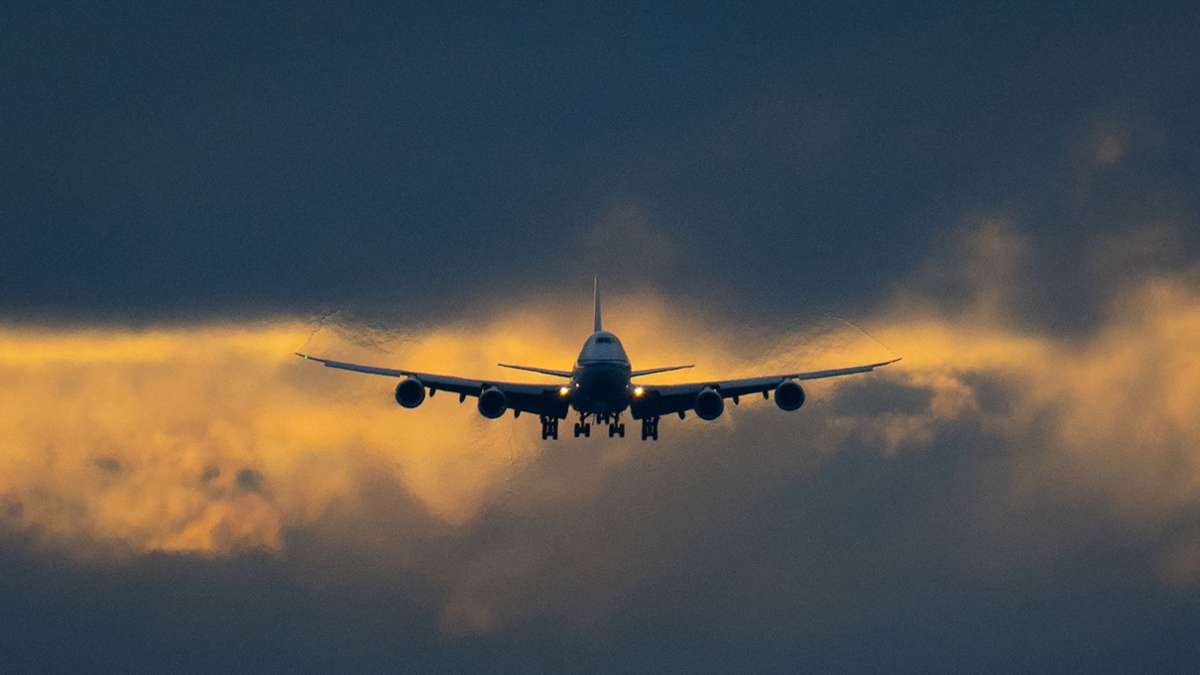 Bei Flug von Frankfurt nach San Francisco: Flugzeug kehrt wegen Problemen mit Toilette um