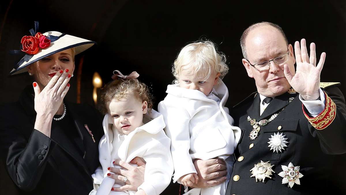 Fürstin Charlène  mit Familie vereint: Was ist mit der Frisur von Tochter Gabriella passiert?