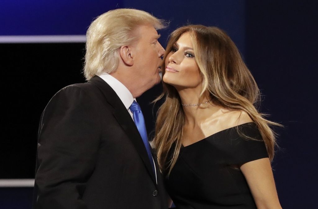 Donald Trump mit seiner Frau Melania Trump nach dem TV-Duell.