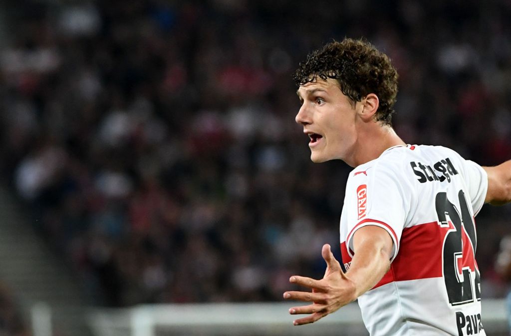 Platz fünf in der internen Rangliste der teuersten Transfers belegt nach heutigem Stand der VfB-Innenverteidiger Benjamin Pavard, der nach Saisonende für die festgeschriebene Ablöse von 35 Millionen Euro nach München gehen wird.