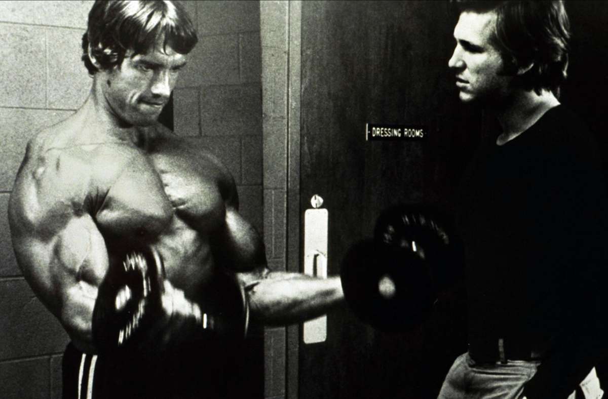 Arnold Schwarzenegger und Jeff Bridges im Film „Stay Hungry“ (1976). Foto: imago/Mary Evans