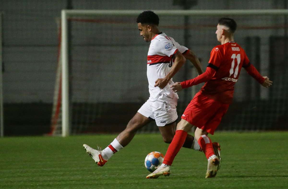 Daniel Didavi gegen Ex-VfB-Jugendspieler Pedro Almeida Morais.