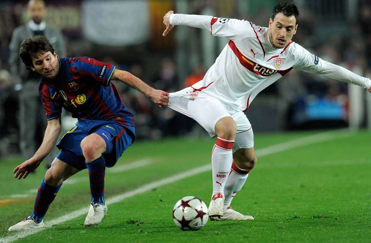 Zerreißprobe: Timo Gebhart behauptet sich gegen Messi.