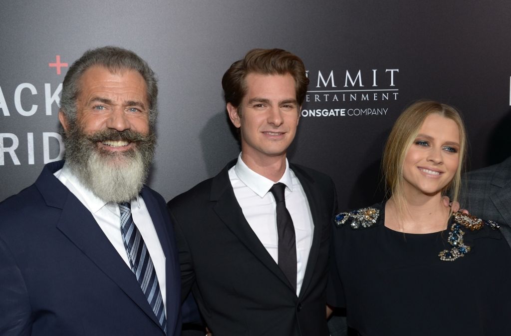 Mel Gibson mit seinen Hauptdarstellern Andrew Garfield und Teresa Palmer.