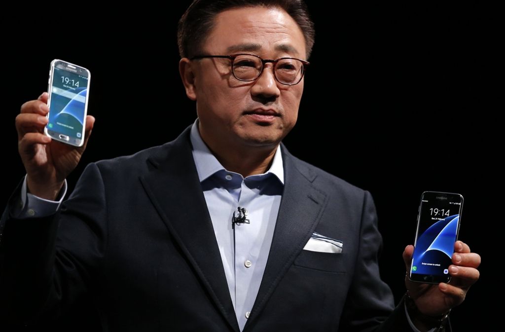 Die Präsentation des Galaxy S7 und Galaxy S7 Edge am 21. Februar 2016. Es sind die aktuellsten Smartphones von Samsung.