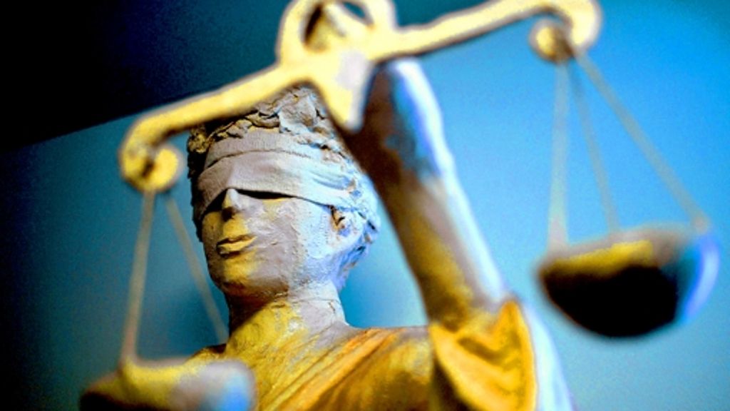 Ex-Manager  beklagt Rechtsbeugung: Mehrfronten-Kampf mit der Justiz