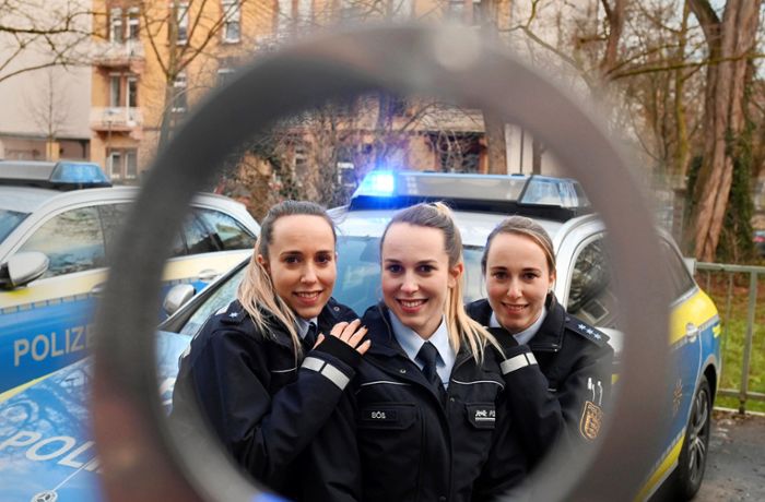 Mehrlinge in Baden-Württemberg: Samira, Lara und Vanessa – die Drillinge von der Polizei