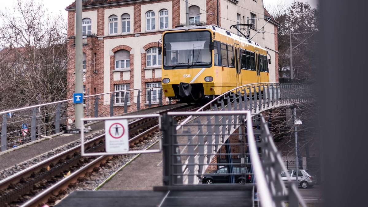  Sprayer nehmen die Stuttgarter Straßenbahnen (SSB) ins Visier – und das bleibt nicht ohne Folgen. Nach einer weiteren Aktion an Zügen der U 6 gibt es aber eine unverhoffte Festnahme. 