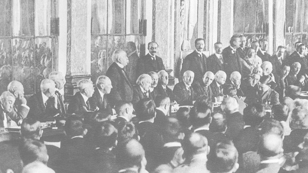 100 Jahre Friedensvertrag: Was  Versailles mit dem Iran verbindet