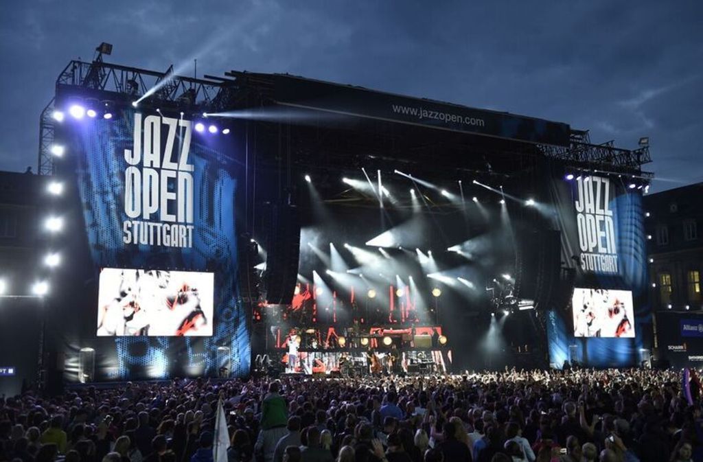 Ebenfalls am Freitag starten die Jazz Open in Stuttgart und Ludwigsburg. Über 40 Acts werden bis zum 16. Juli auf sechs Bühnen für musikalische Unterhaltung sorgen.