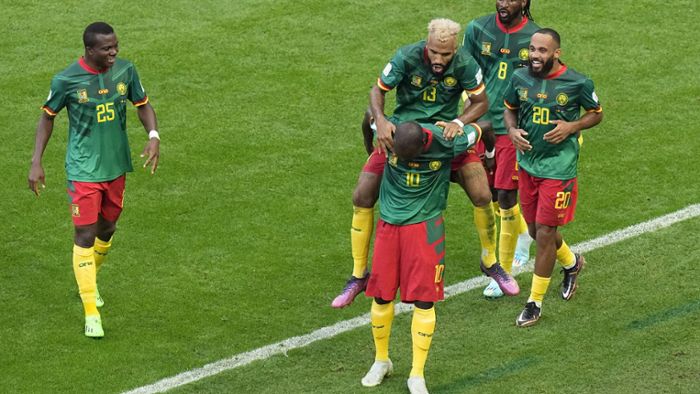 Kamerun holt einen Punkt gegen Serbien