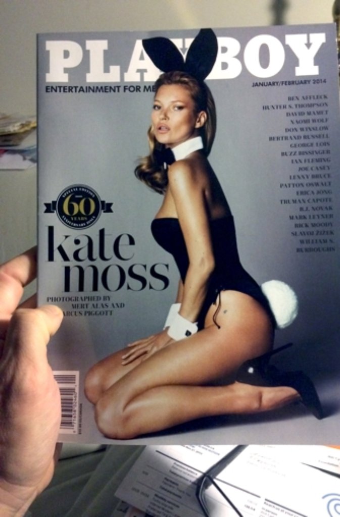Dass aus Kate Moss nie ein braves Hascherl werden dürfte, bewies sie erst kürzlich wieder: Für die Jubiläumsausgabe zum 60. Geburtstag des Magazins "Playboy" ließ sie sich fotografieren - im knappen Bunny-Kostüm.