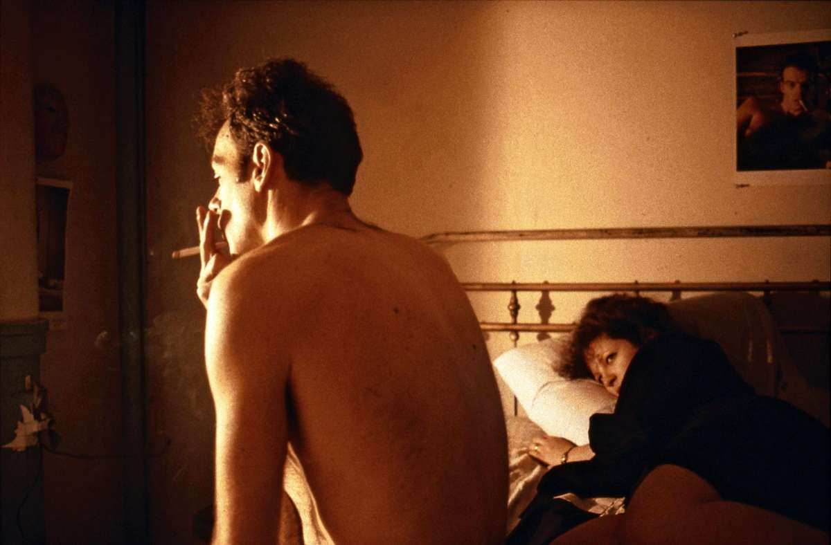 Eine der berühmtesten Fotografien Nan Goldins: „Nan and Brian in Bed, New York City 1983“ Foto: Plaion Pictures/Nan Goldin