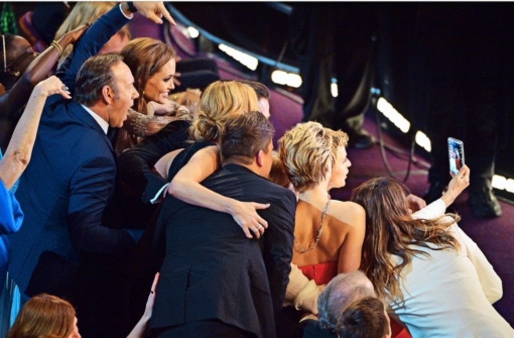 Kehrseite der Vielfalt: Ellen DeGeneres’ Selfie der Oscarnacht 2014 zeigt nur einen Ausschnitt der Wahrheit. Foto: Invision