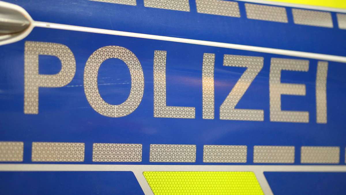 Kreis Breisgau-Hochschwarzwald: Mann stößt absichtlich Blitzer um und verursacht hohen Schaden