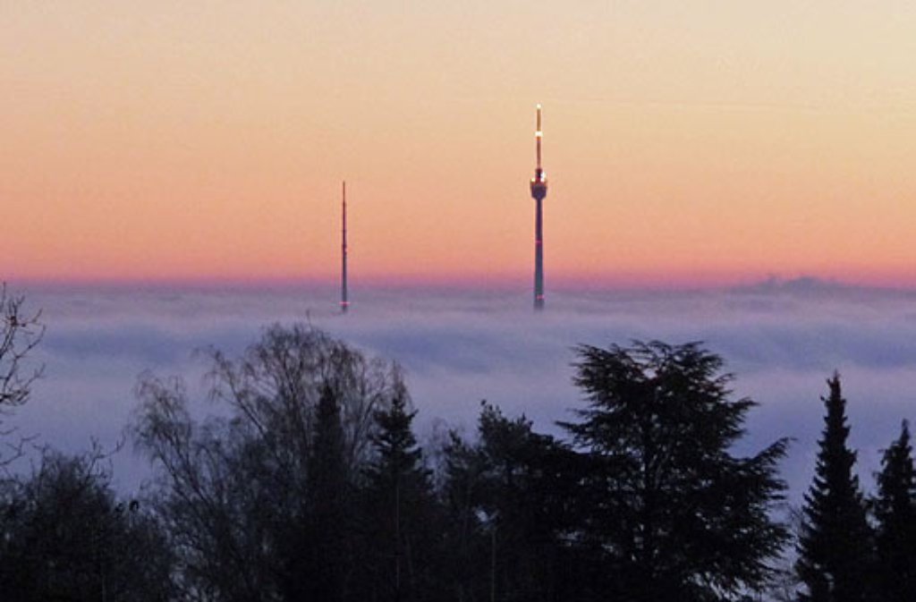 An einem Wintertag im Februar ist Hans Jürgen Schacherbauer dieses Bild des Fernsehturms im Wolkenbett gelungen - aufgenommen wurde das Foto auf der Rohrer Höhe.