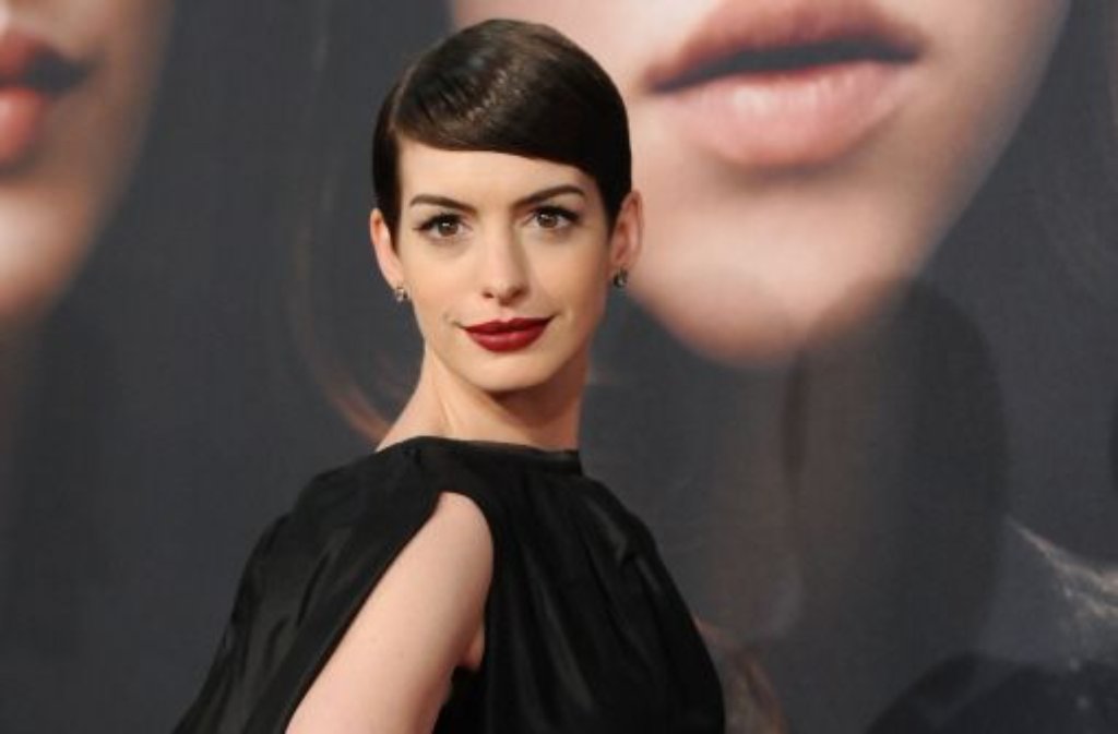 Große Rehaugen, makelloser Teint, burschikoser Kurzhaarschnitt: Anne Hathaway war der Hingucker auf der Premiere ihres neuen Films "Les Miserables" in New York.
