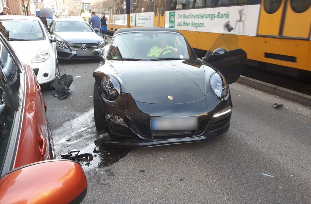 Der Porsche nach dem Unfall