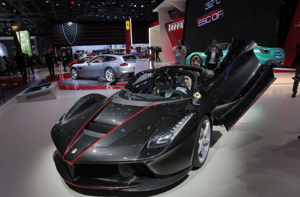 Feiert auf dem Pariser Autosalon seine Premiere: Ferraris LaFerrari in der Aperta genannten Roadster-Version.
