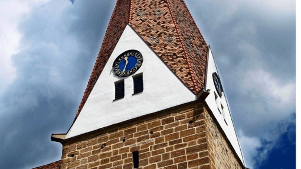  Wer muss wie viel für die Sanierung von Turm, Uhren und Geläut der Gingener Johanneskirche bezahlen? In 14 Tagen wird das Urteil verkündet. 