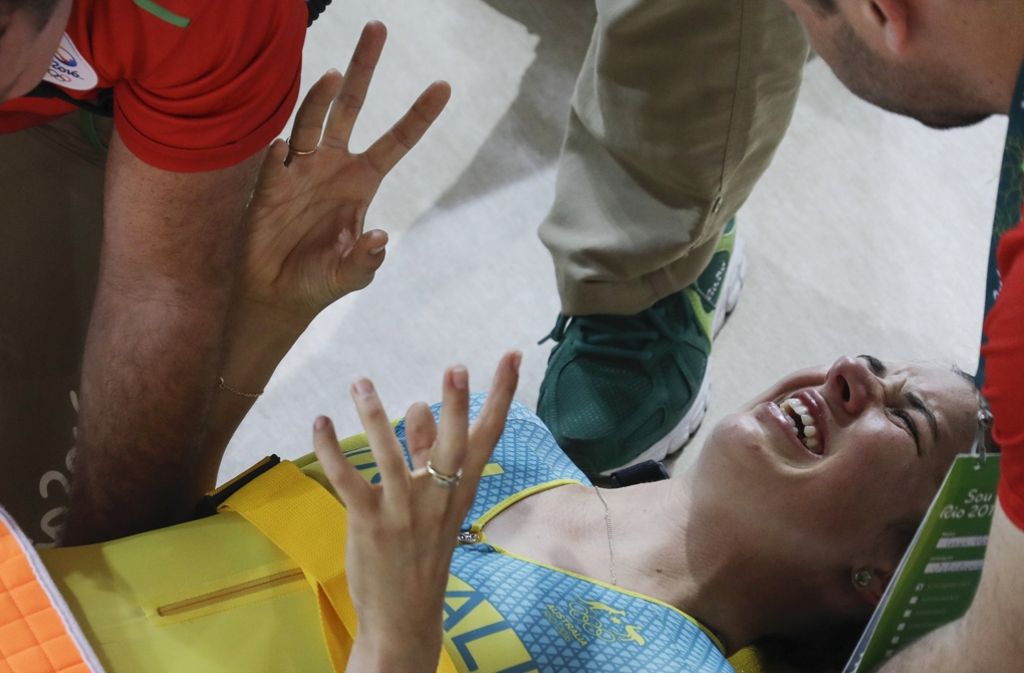 Schmerzverzerrt: Melissa Hoskins, vom australischen Radrennteam, hatte nach einem Sturz große Schmerzen.