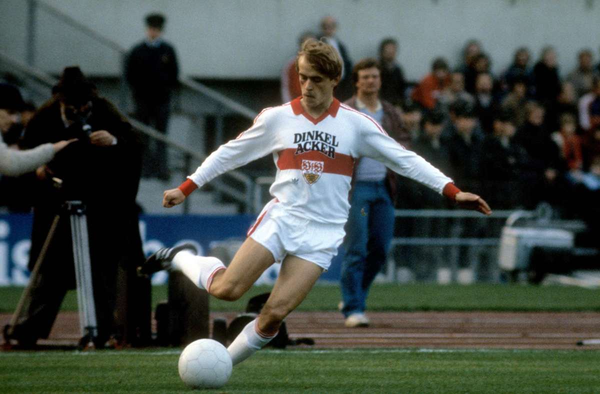 Zum Kader der deutschen Mannschaft gehörte 1982 auch Abwehrspieler Günther Schäfer. In den Finalspielen kam er aber nicht zum Einsatz.