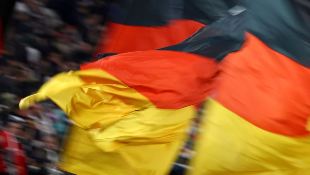 Deutschland gegen Serbien: Polizei ermittelt wegen mutmaßlich rassistischer Äußerungen