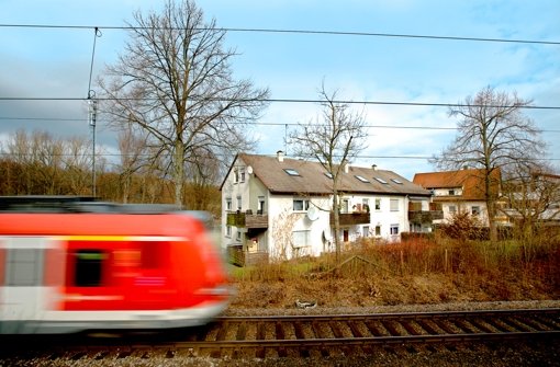 Die Nutzung der S-Bahn-Gleise durch Leinfelden-Echterdingen für den Fernverkehr ist nach wie vor umstritten. Foto: Achim Zweygarth
