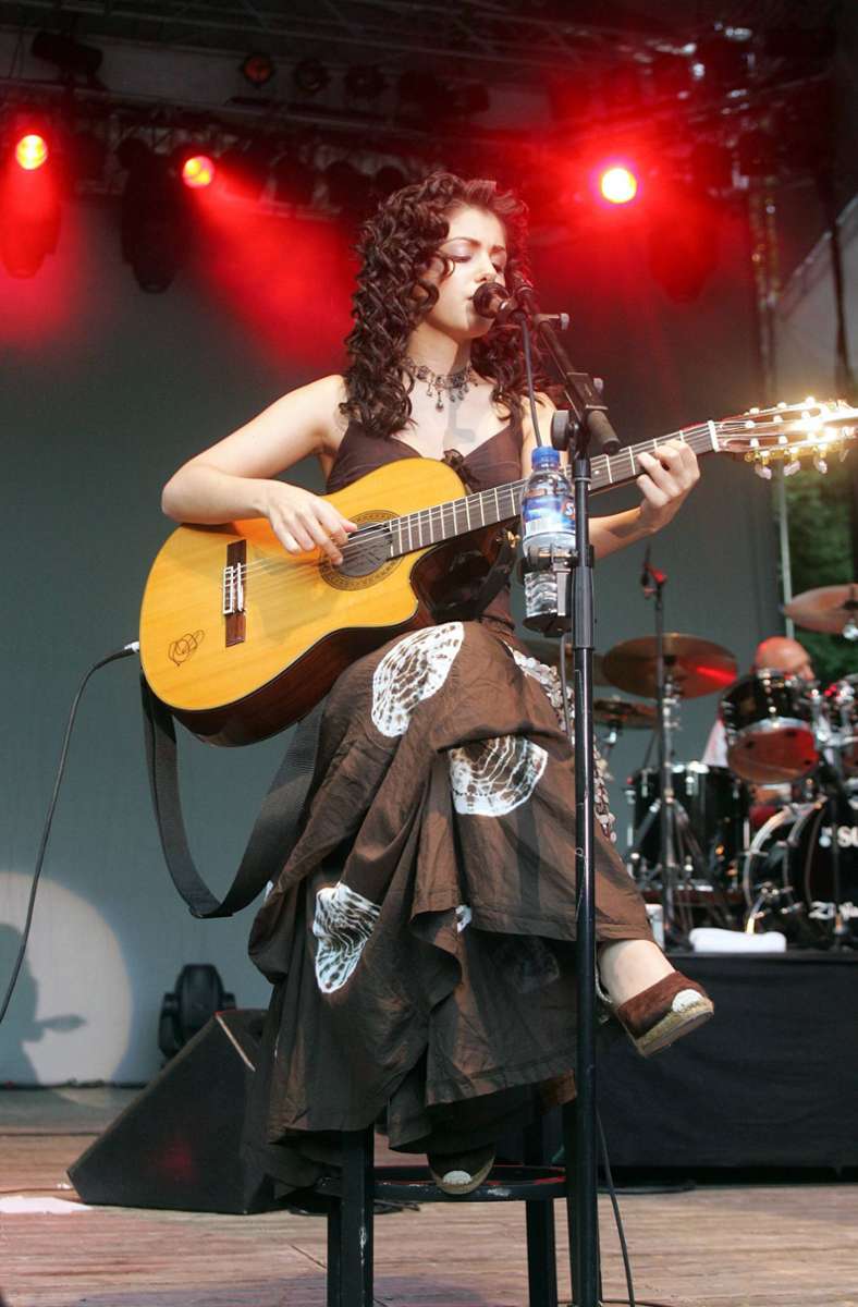 Katie Melua 2005 auf der Freilichtbühne Killesberg