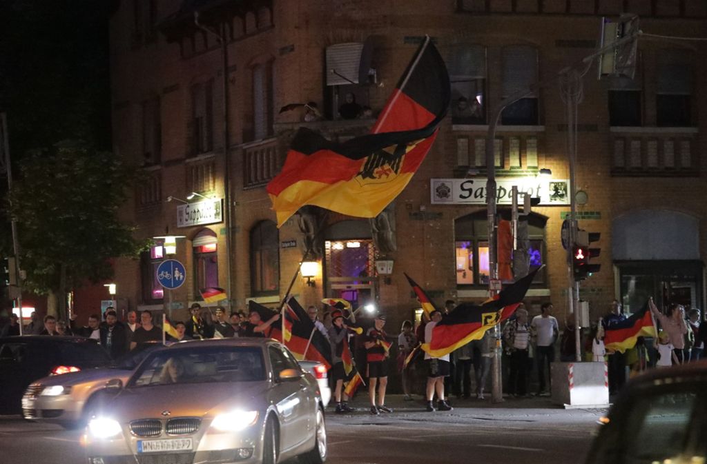 Die Fellbacher Fußball-Fans sind nach dem Sieg der DFB-Elf aus dem Häuschen