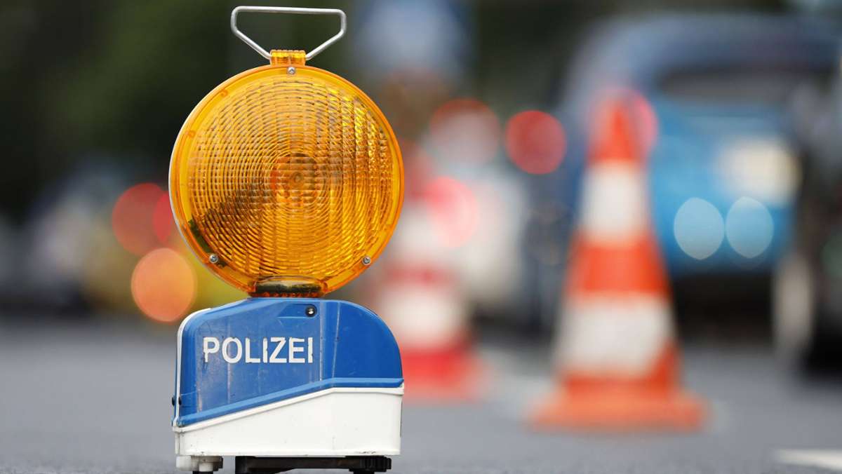 Unfall in Neckarhausen: Frontalkollision mit Gegenverkehr