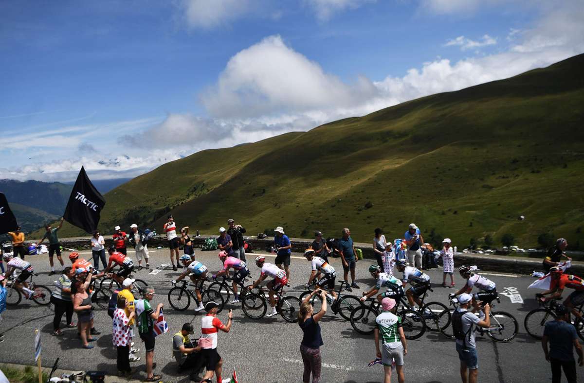 Die Tour de France war noch nicht abgesagt, sondern lediglich verschoben – sie feiert ihre Auferstehung am 29. August in Nizza, am 20. September soll das Peloton dann in Paris eintreffen.