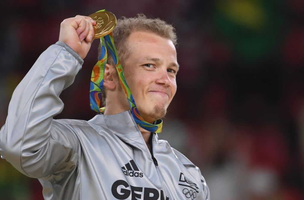 Der Turner Fabian Hambüchen hat sich in Rio die Goldmedaille am Reck gesichert.