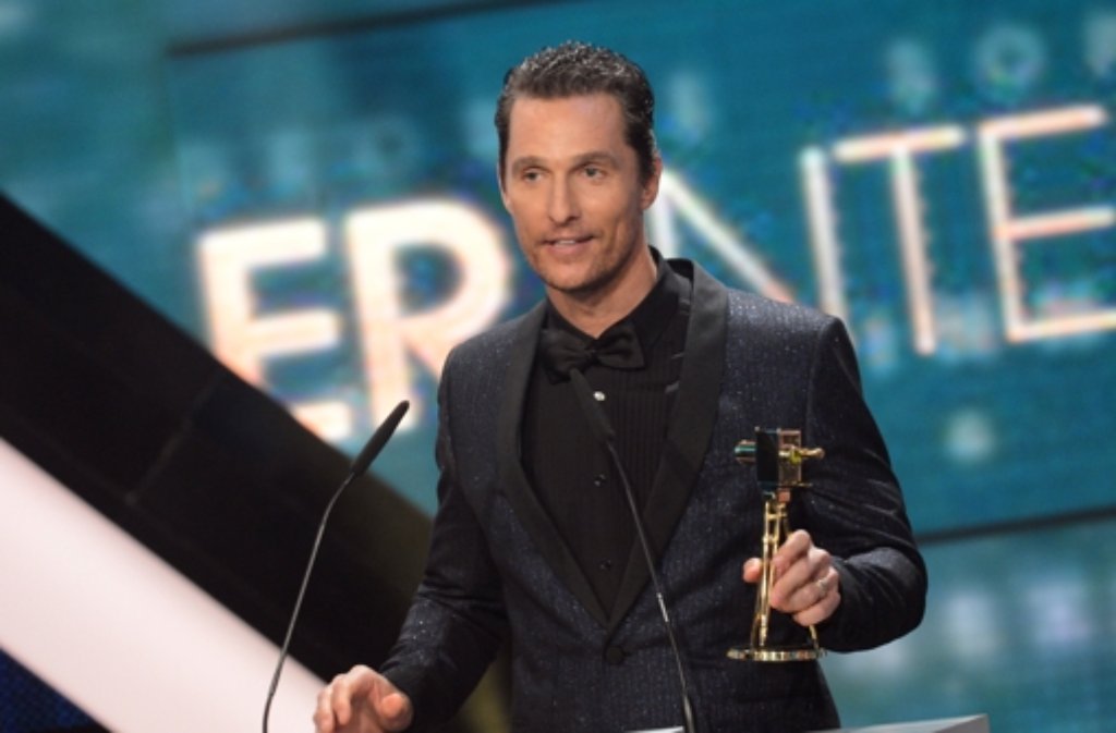 Matthew McConaughey (44), der kürzlich für seine Rolle als aidskranker Cowboy in „Dallas Buyers Club“ einen Golden Globe bekam, wurde als bester internationaler Schauspieler ausgezeichnet.