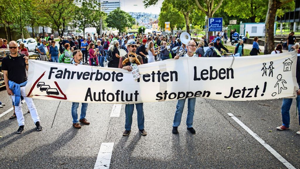 Demo in Stuttgart: Eine Aufforderung zum Umdenken