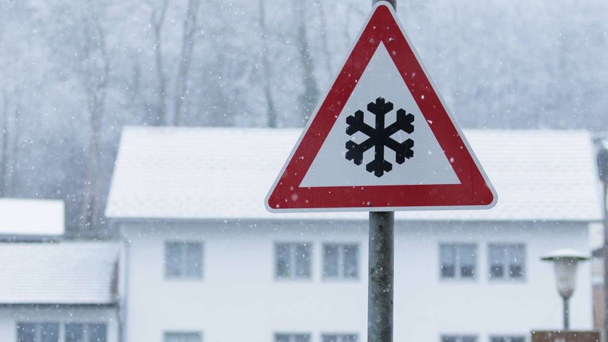  Der Deutsche Wetterdienst warnt angesichts der Temperaturen vor überfrierender Nässe in Baden-Württemberg. 