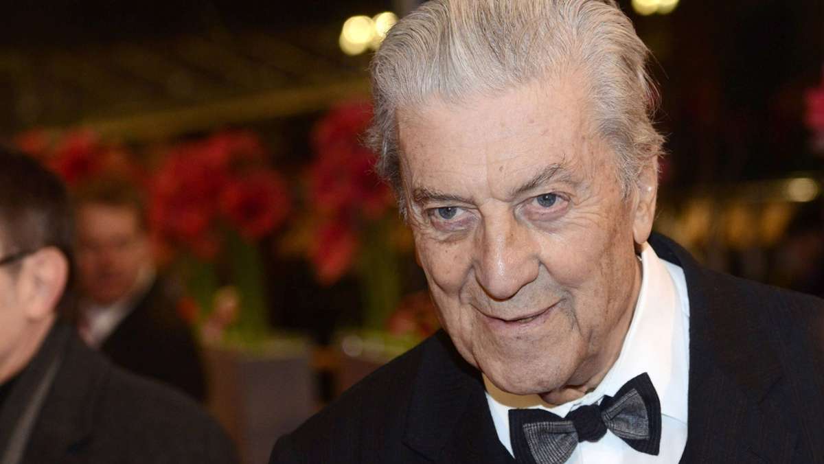  Der bekannte italienische Modedesigner Nino Cerruti ist tot. Er starb im Alter von 91 Jahren in einem Krankenhaus in der Region Piemont, wie es aus Branchenkreisen heißt. 