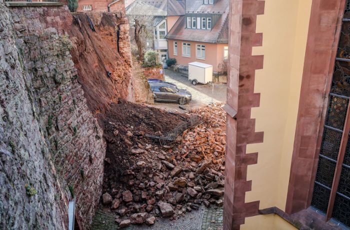 Eingestürzte Mauer wurde erst einen Monat zuvor geprüft