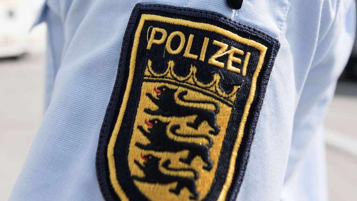Die Polizei erwischt im Kreis Ravensburg eine schwangere Autofahrerin ohne Führerschein und unter Drogeneinfluss (Symbolbild). Foto: dpa/Patrick Seeger