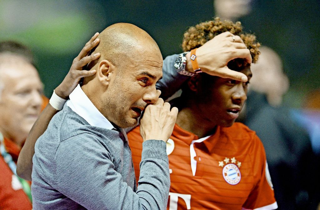 Pep Guardiola völlig enthemmt: Beim DFB-Pokal-Finale gegen Borussia Dortmund kann der Bayern-Trainer seine Freudentränen nicht zurückhalten. Ein gelungenes Karriereende beim FC Bayern für den Fußballtrainer.