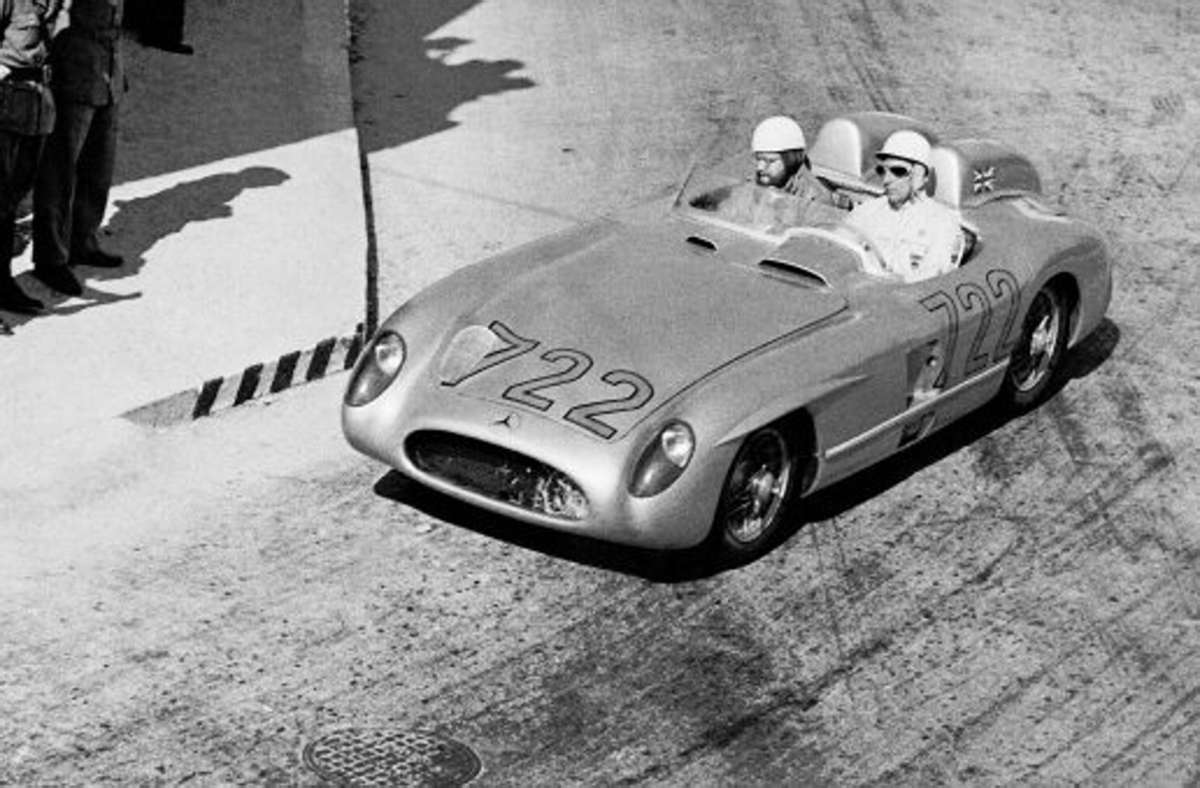 Stirling Moss (rechts) und Denis Jenkinson auf dem Weg zum Gesamtsieg der Mille Miglia 1955.