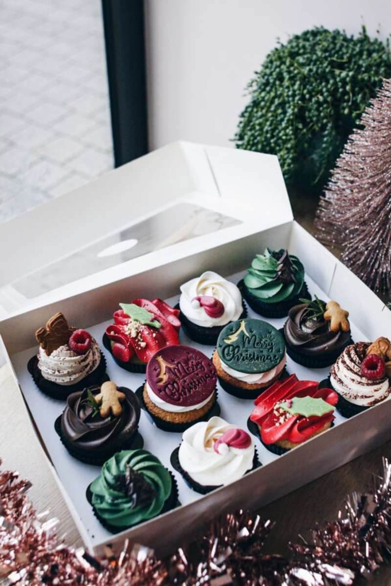Diese wunderschönen Weihnachts-Cupcakes könnt ihr bei Cupcakes & Bagels online oder am Hölderlinplatz im Café vorbestellen.