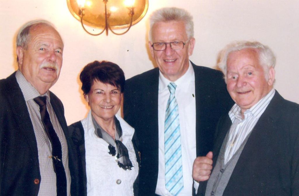 Von rechts: Heinz Kobald, Winfried Kretschmann, Edeltraud Wetzel und ihr Mann Peter, mit dem sie seit 51 Jahren verheiratet ist.
