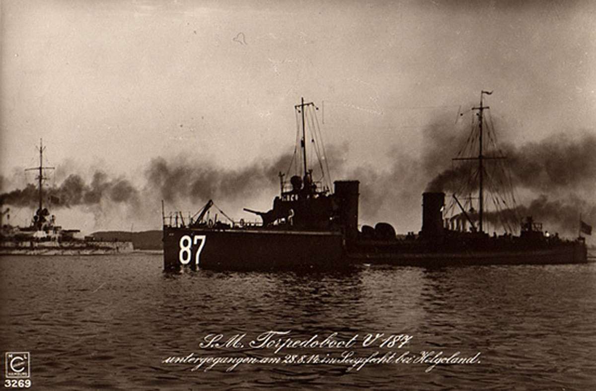 Torpedoboot V 187: Zwei britische Kreuzer trafen auf das von britischen Zerstörern verfolgten das deutsche Torpedoboot V 187 und versenkten es am 28. August 1914 vor Helgoland gegen 9:10 Uhr mit ihrer überlegenen Feuerkraft ohne Mühe.