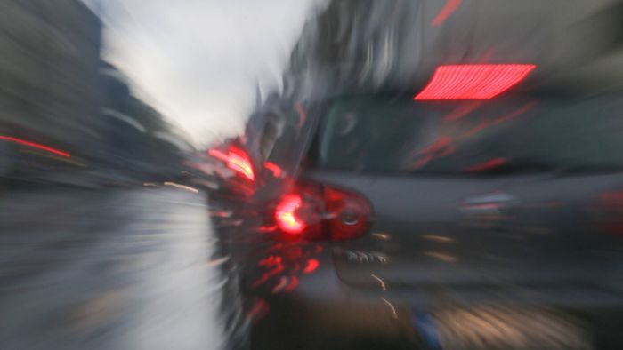 Autobahn 8 bei Gruibingen am Wochenende  nachts gesperrt