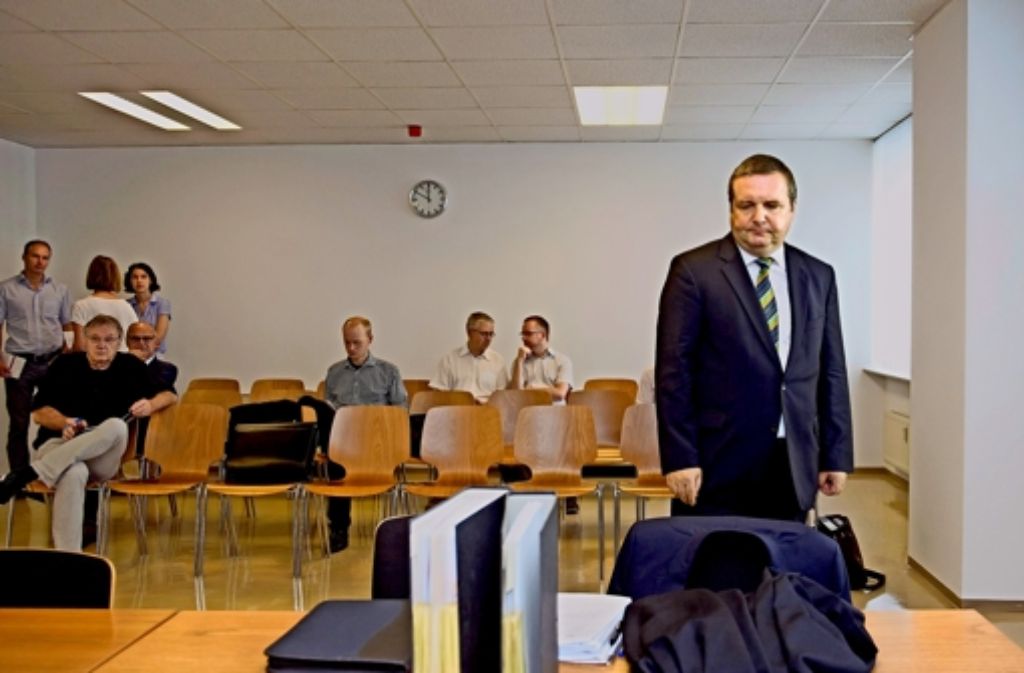 Sein Auftreten überraschte: Stefan Mappus vor dem Verwaltungsgericht. Foto: dpa
