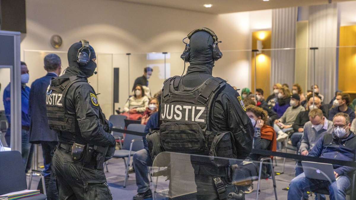 Rechtsterroristischer Anschlag: Höchststrafe in Prozess um Anschlag auf Synagoge von Halle