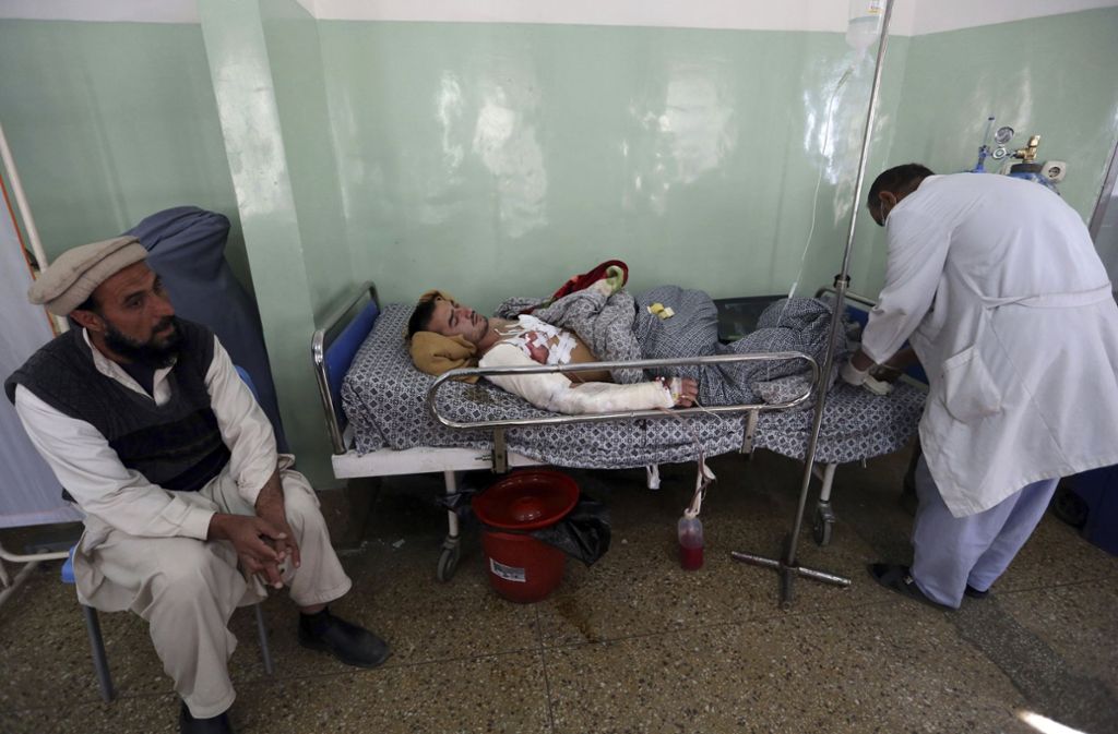 Attentatsopfer in einem Kabuler Krankenhaus: Auch die Zahl der bewaffnete Konflikte auf der Erde haben sich seit 2008 verdoppelt.