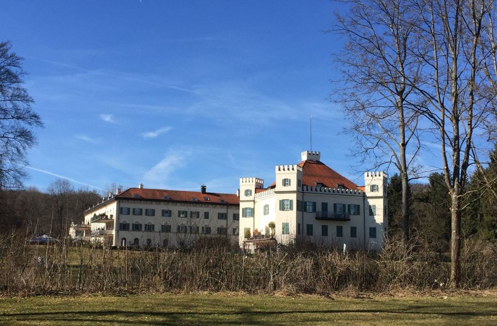 Nochmal das Schloss Possenhofen.